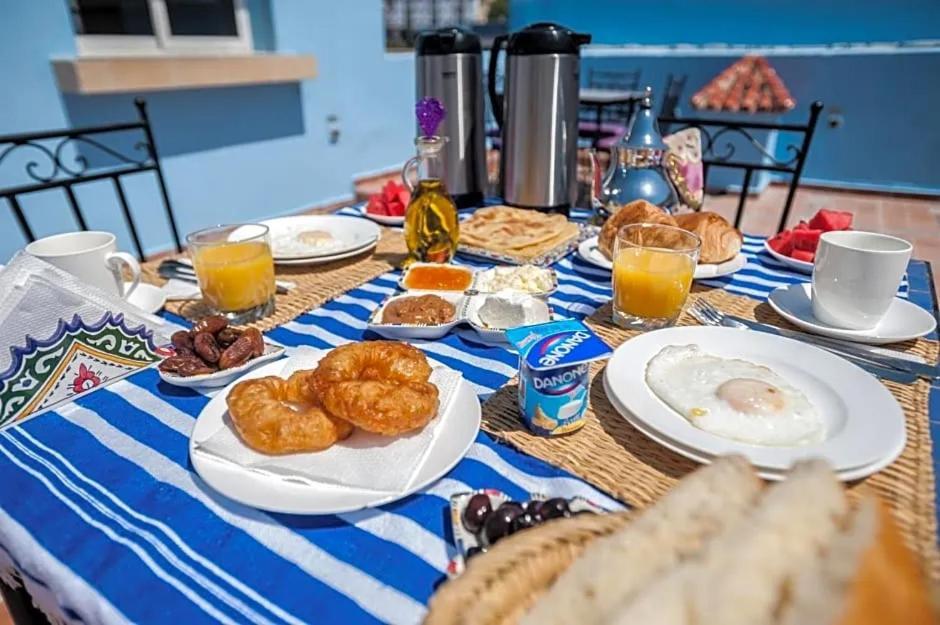 Puerta Azul Bed & Breakfast Chefchaouen Exterior photo